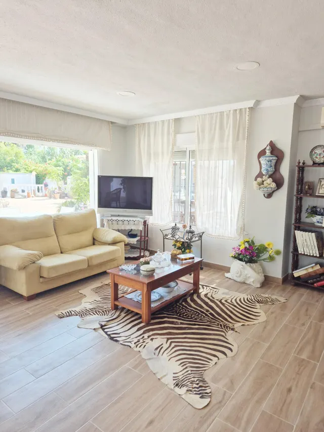 Exclusiva villa en Oliva Nova, Costa Blanca — 7
