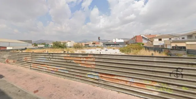 Solar urbano para promoción residencial en Fortuna - foto 5