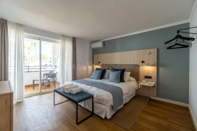 Apartamentos en venta en Portocolom con licencia vacacional  - foto 2