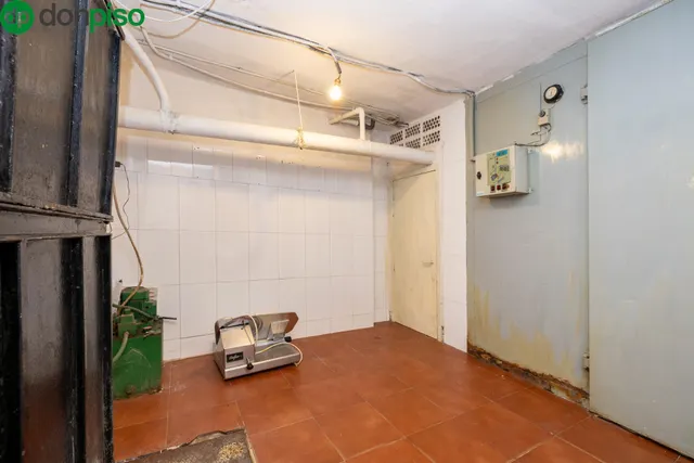 Local Comercial Avenida Enrique Martín Cuevas No.6 L8 — 19