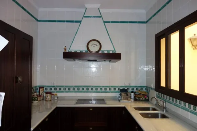 Casa nueva, 4 dormitorios, garaje , "próximo a centro" — 7