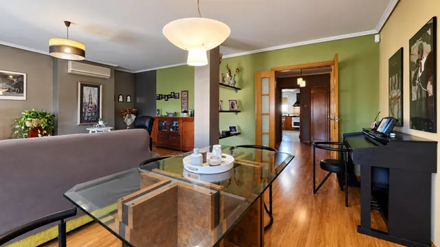 Ático dúplex de 5 dormitorios en el corazón de Valls con garaje privado y piscina — 9