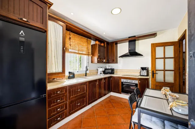 Chalet ideal para vivir todo el año, en la entrada de Chiclana. — 28