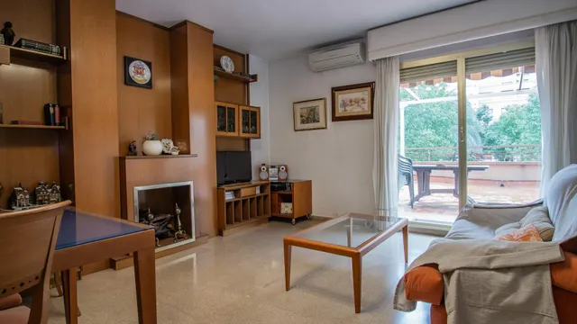 Piso en Elda, con amplia terraza y vistas a parque y jardín — 3