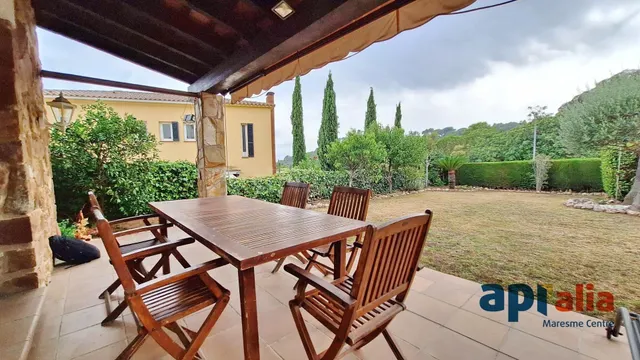 Preciosa casa en venta en Vilassar de Dalt - foto 2