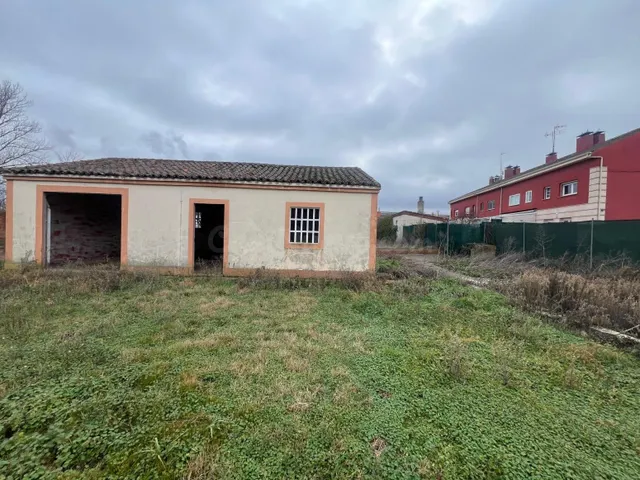 Terreno urbanizable en Castañares para viviendas pareadas - foto 3