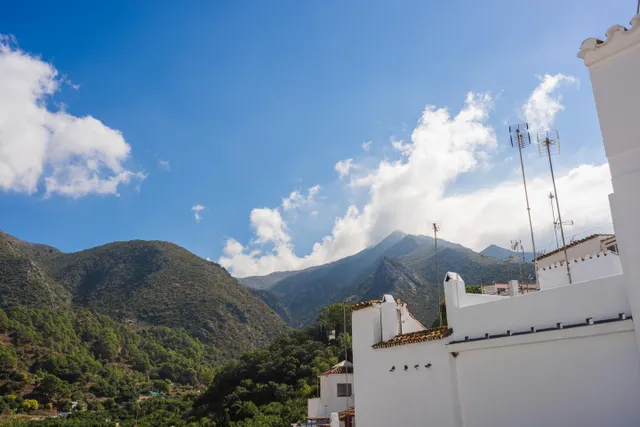Refugio rural totalmente reformado en Istán — 22