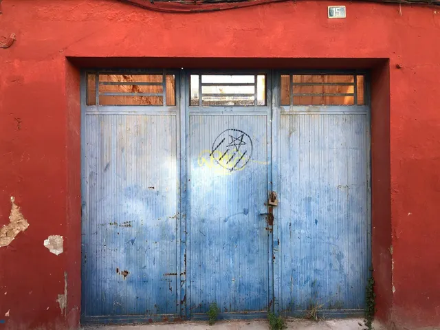 Solar urbano por debajo del precio medio de la zona. Constru - foto 3