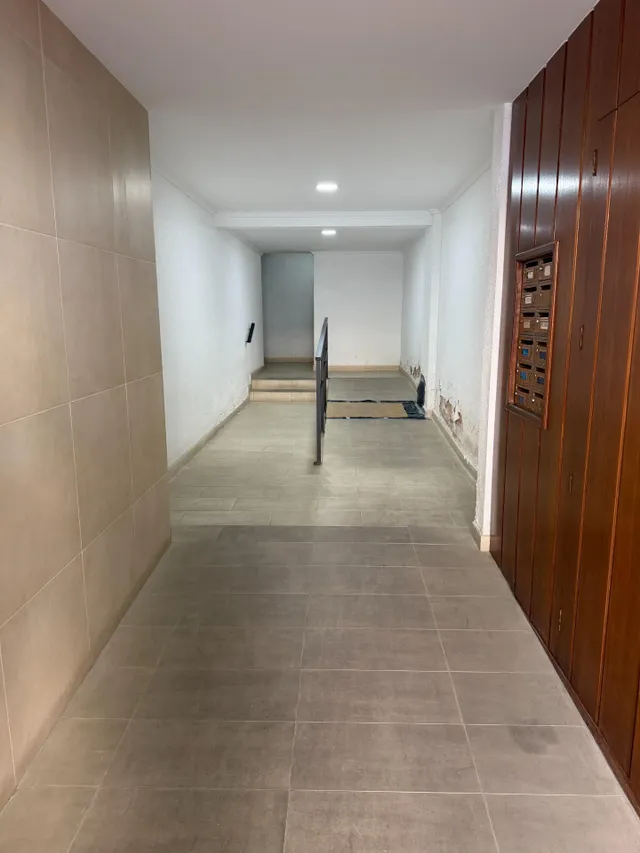 Piso con ascensor, 4 dormitorios, 2 baños, cocina 19 m2 con patio pisable, salon comedor, tres piezas a la calle. — 6
