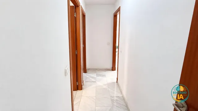 GRAN PISO CON ASCENSOR EN LA BARRIADA ESPAÑA, AVENIDA SANIDAD PUBLICA. — 11