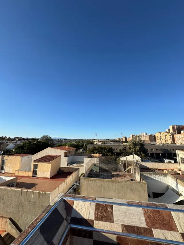 Apartamento en el barrio de la Concepción con terraza. — 11