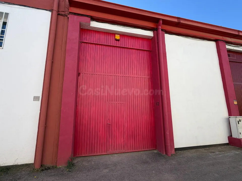 Nave industrial 216m² en venta - Barrio de la Estación