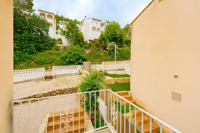 Propiedad con encanto en venta en Tossal Gros con tres villas, piscina privada y potencial infinito — 15