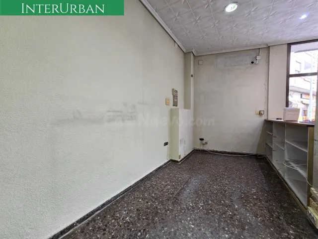 Amplio Bajo Comercial con 178 m2 en alquiler en Llíria – Zon - foto 4