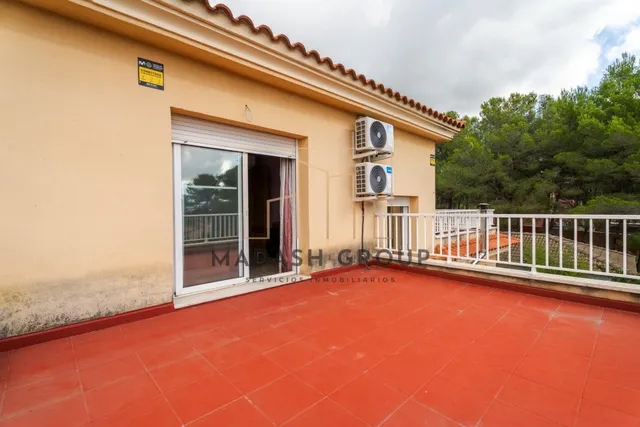 Casa con jardín, porche y terrazas solárium en Mas del Plata, Cabra del Camp — 30