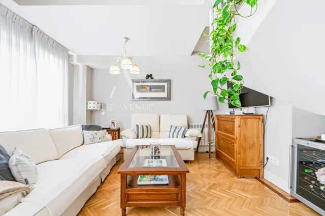 Dúplex exclusivo junto al Parque del Retiro con piscina, jardín y garaje — 11