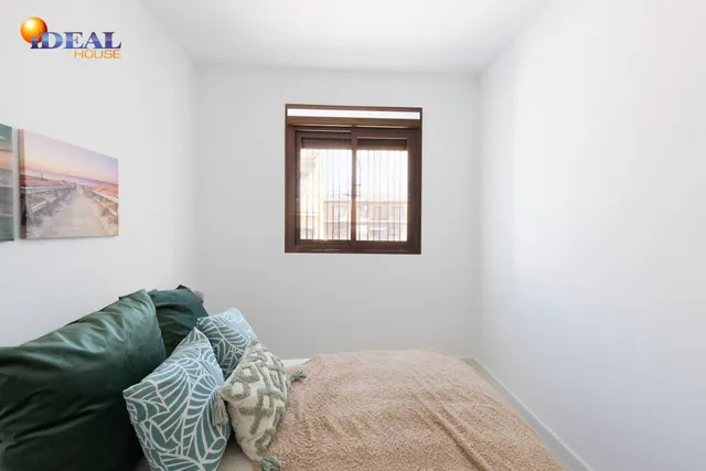 Espectacular casa adosasa de obra nueva — 12