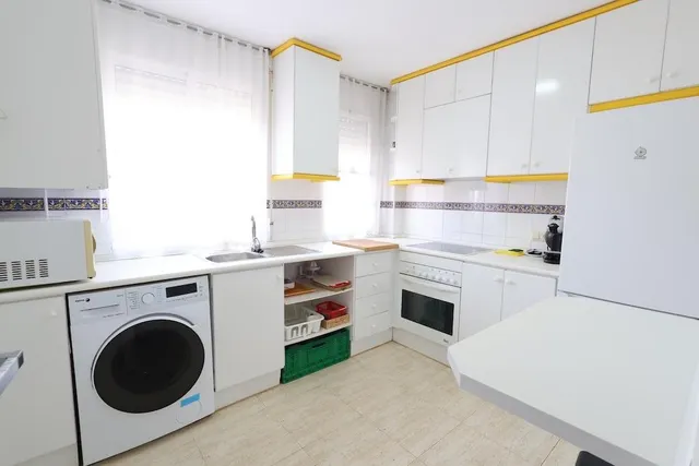 Apartamento 9ª planta en Campoamor. — 9
