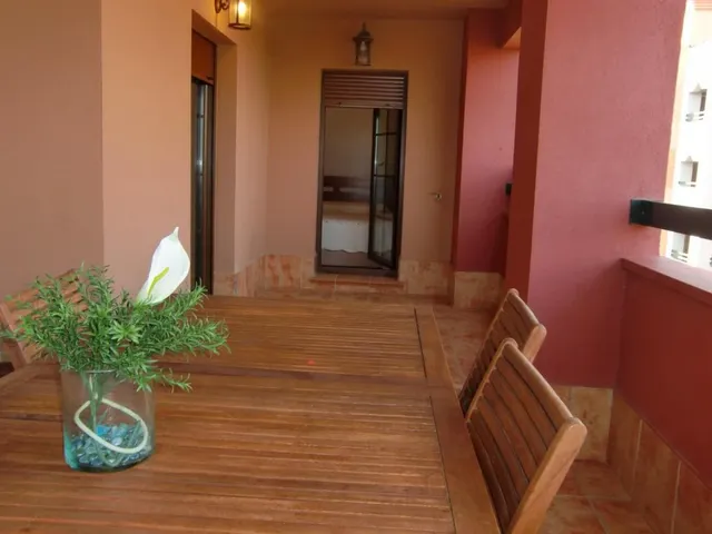APARTAMENTO EN URBANIZACIÓN PALMERAS CON VISTAS AL MAR — 11