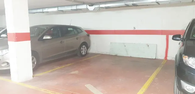 Urbis te ofrece una estupenda plaza de moto en Alba de Torme