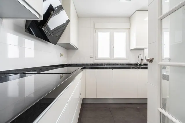 Exclusiva vivienda en alquiler en la mejor zona de Recoletos - foto 2