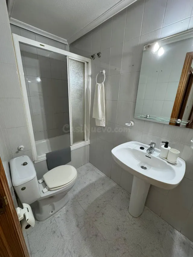 habitación EN ALQUILER EN CALLE SAN JUAN — 4