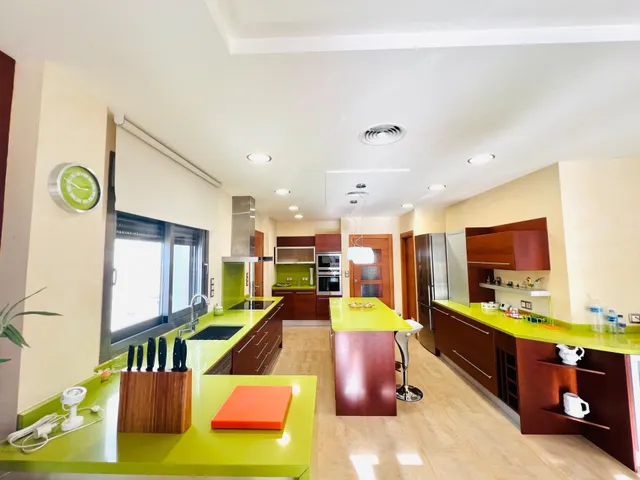 Chalet urbano con piscina en Elche, zona Torreta-Portalada. — 7