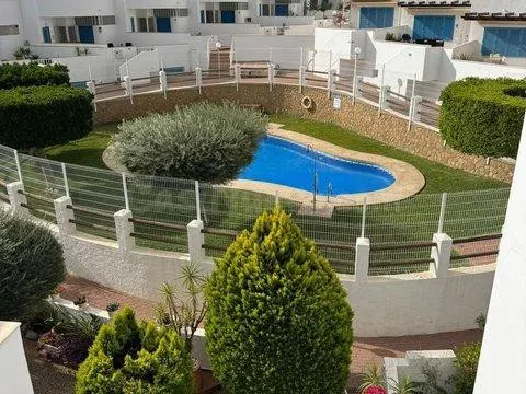 VIVIENDA UNIFAMILIAR ADOSADA OCUPADA POR PERSONA SIN JUSTO T - foto 3