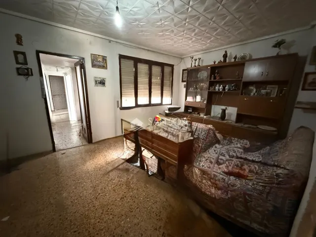 Amplia Casa en Monforte del Cid con Garaje doble y Terraza — 11