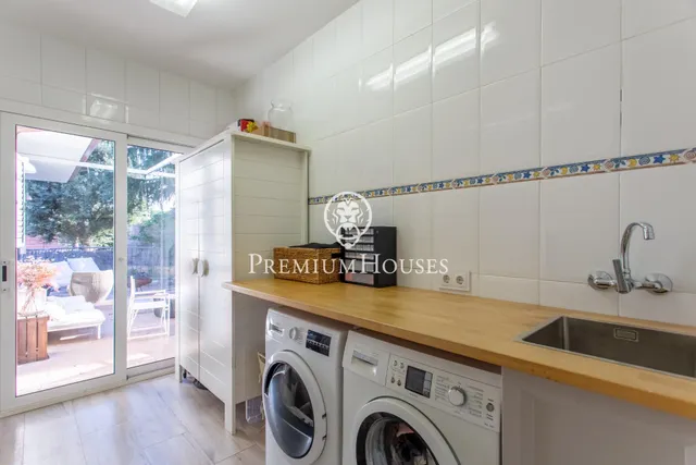 Casa independiente con jardín en venta en Argentona — 30