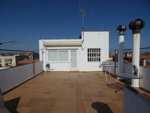 Amplio piso con terraza y vistas al mar en el centro de Malg - foto 2