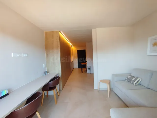 ¡Se alquila en Guadalupe, estudio con piscina comunitaria! — 5