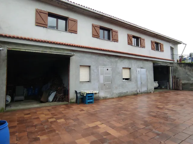 CASA EN VENTA CON AMPLIA FINCA — 18