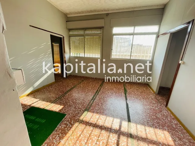 Local comercial en venta y alquiler en L´Olleria (Valencia) — 4