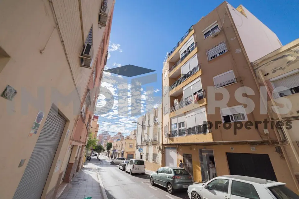 Se vende en los angeles con ascensor