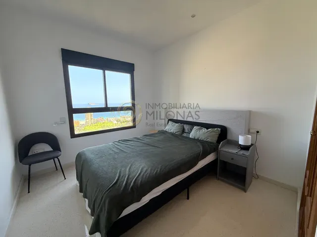 Piso de 4 dormitorios en el corazón de la Playa de Poniente, perfecto para ti y tu familia. — 9