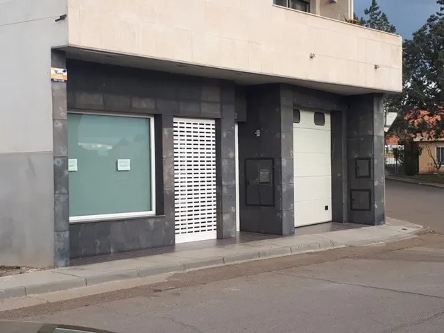 Local en alquiler en Épila — 2