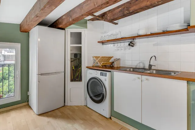 Estudio tipo Loft reformado y luminoso en el Gòtic — 9