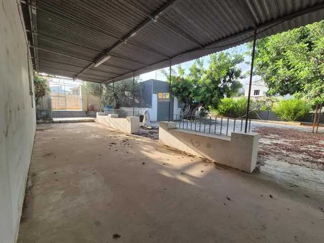 CASA EN EL CAMPO CERCA DEL PUEBLO — 36