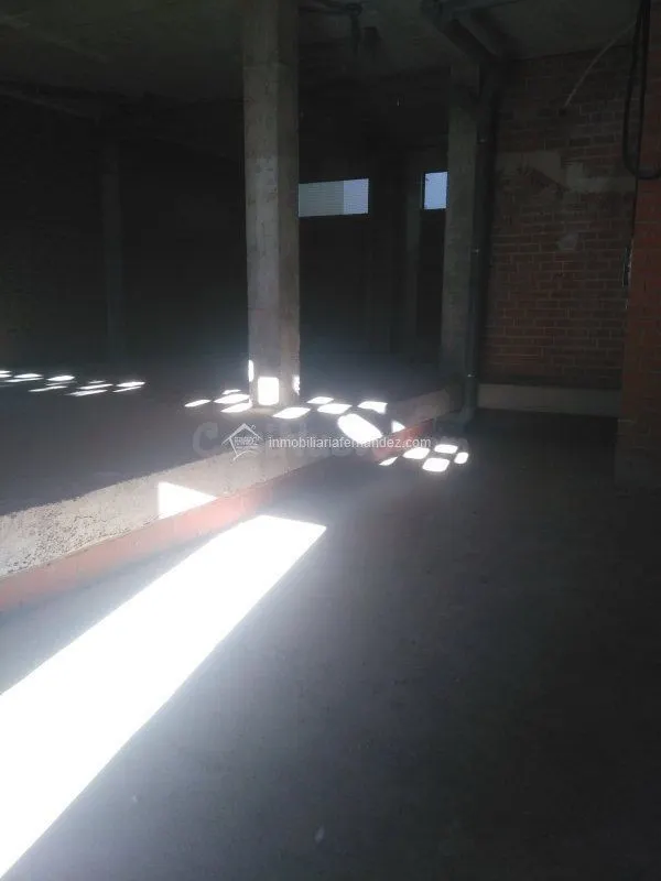 Local comercial 210m² en alquiler - CASAR DE CACERES