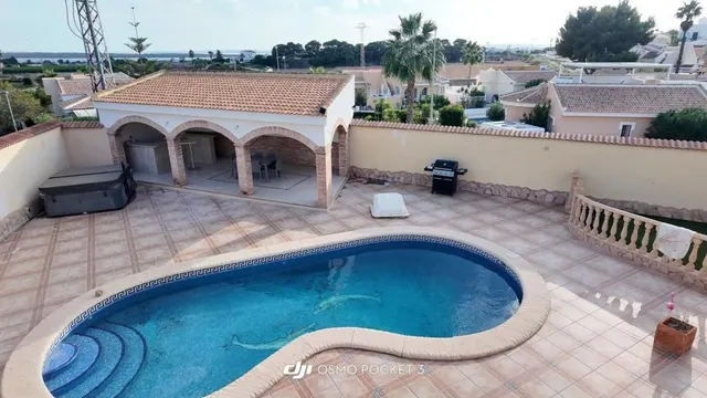 Casa 5 habitaciones 299m² en venta - Doña Pepa — 19
