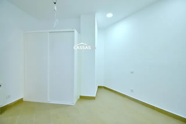 ZONA CENTRO– Planta baja Reformado a estrenar con 2 habitaciones y 2 baños. — 27