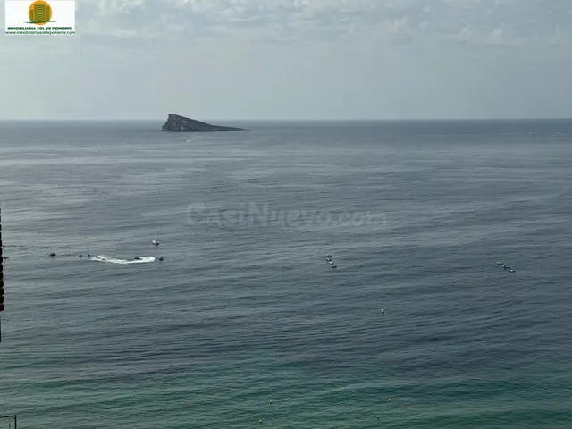 Segunda linea de playa poniente en Benidorm ! 3 habitaciones 2 baños garaje y trastero — 2