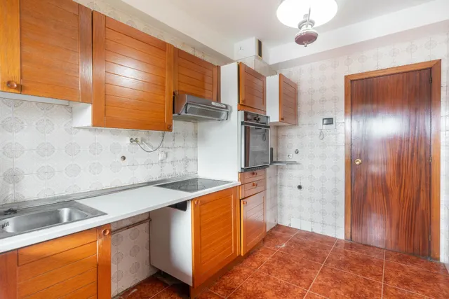 Piso en Hermanos Menendez Pidal — 21