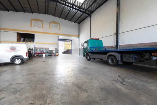 SE VENDE NEGOCIO RENTABLE EN LOJA (OPCION TRASPASO O ALQUILER) — 9
