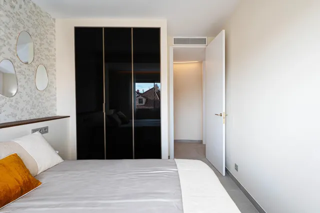 PISO TOTALMENTE REFORMADO EN LA MEJOR ZONA DE MÁLAGA — 47