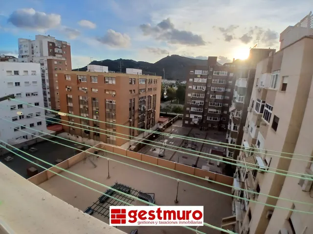 Piso alquiler alameda de san antón sin muebles con plaza de garaje y agua incluida!! — 19