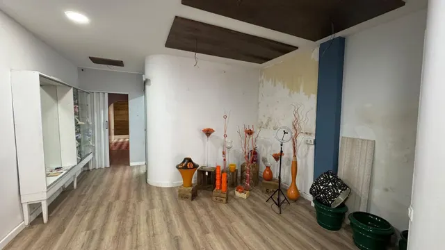 Local comercial 71m² en alquiler - Centre — 10