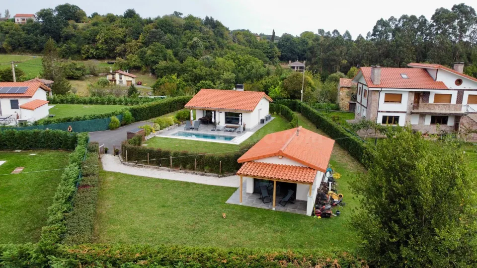Casa con piscina a 4 km de Ribadesella