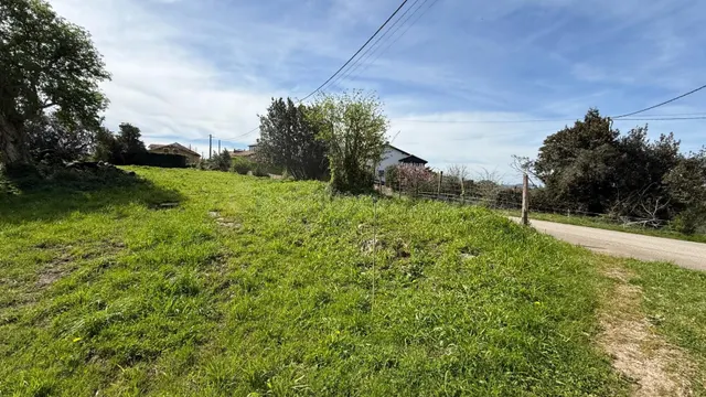 ¡Oportunidad Única! Finca Urbana de 1.855 m2 junto a San Vic - foto 4